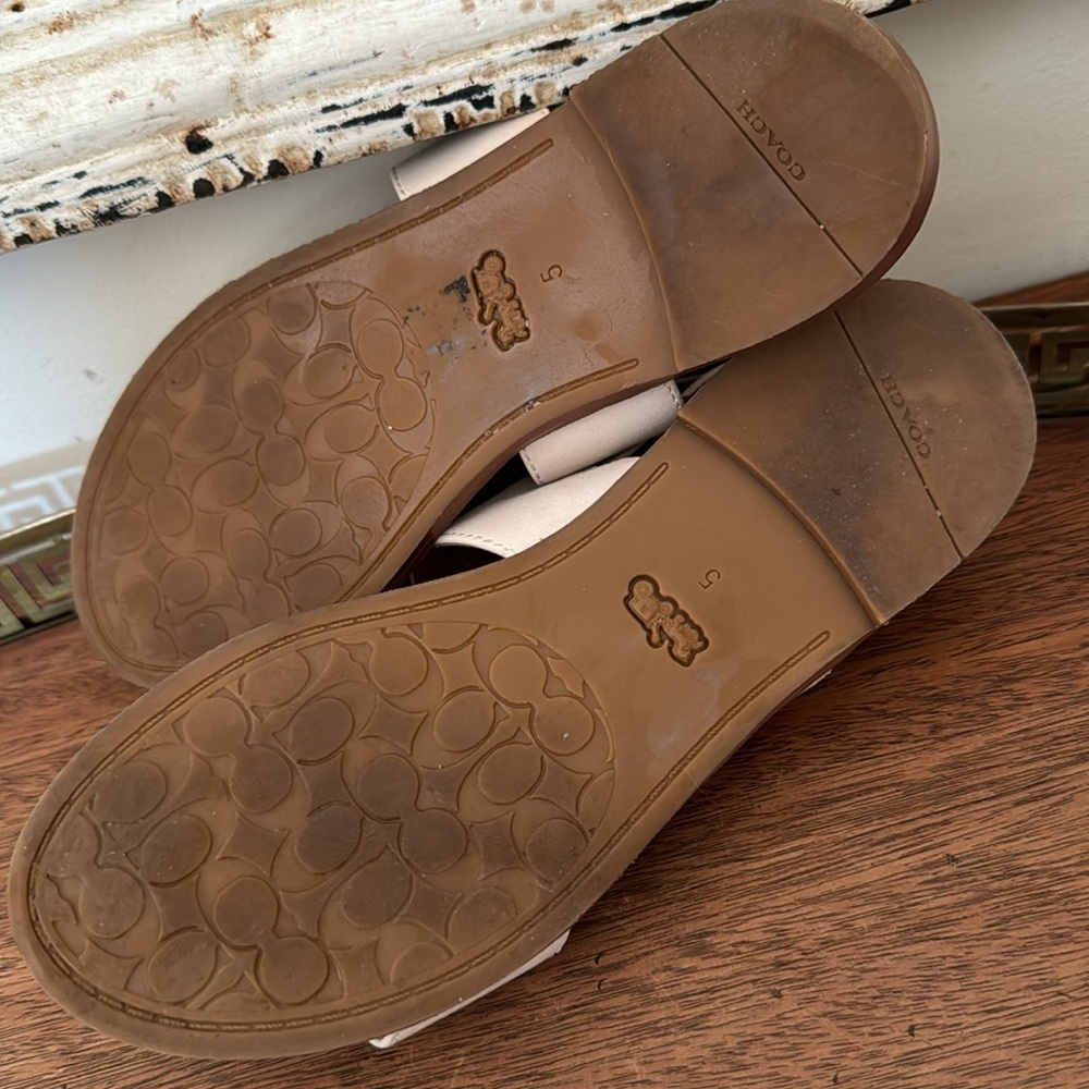 Coach Cream Leather Slingback Sandals with Gold Hardware - Picture 5 of 7